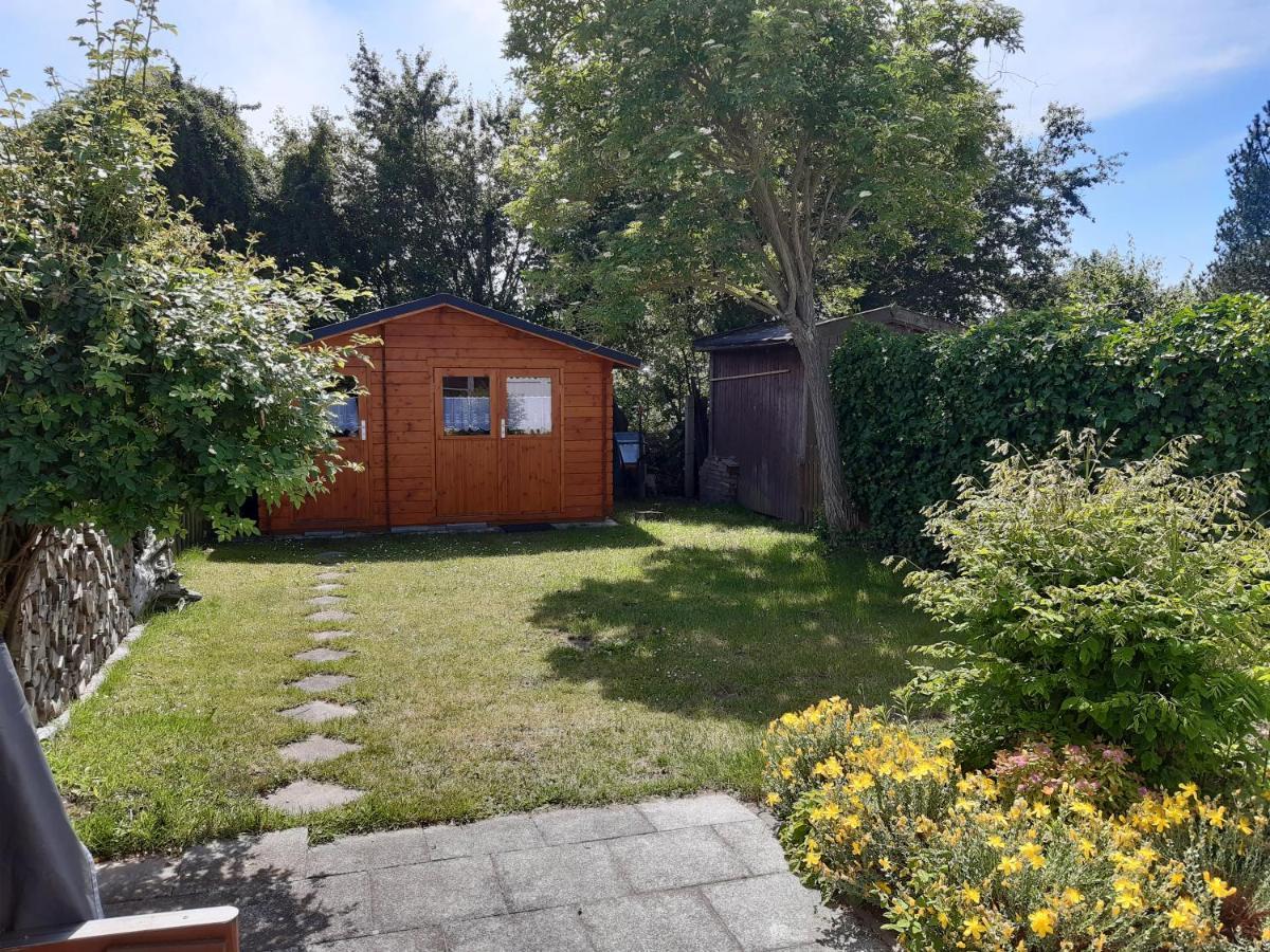 Ferienhaeuschen Kuestenwald Bei Warnemuende, Eigener Garten, Terrasse Mit Strandkorb, 400M Zum Strand Diedrichshagen  Buitenkant foto